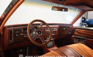 Cadillac-Coupe-deville-1977-Orange-Metallic-Orange-38