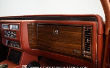 Cadillac-Coupe-deville-1977-Orange-Metallic-Orange-4