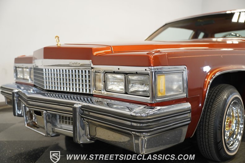 Cadillac-Coupe-deville-1977-Orange-Metallic-Orange-43