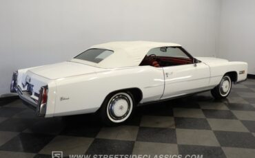 Cadillac-Eldorado-1976-Cotillion-White-Dark-Firethorn-10
