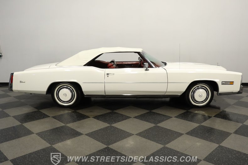 Cadillac-Eldorado-1976-Cotillion-White-Dark-Firethorn-11