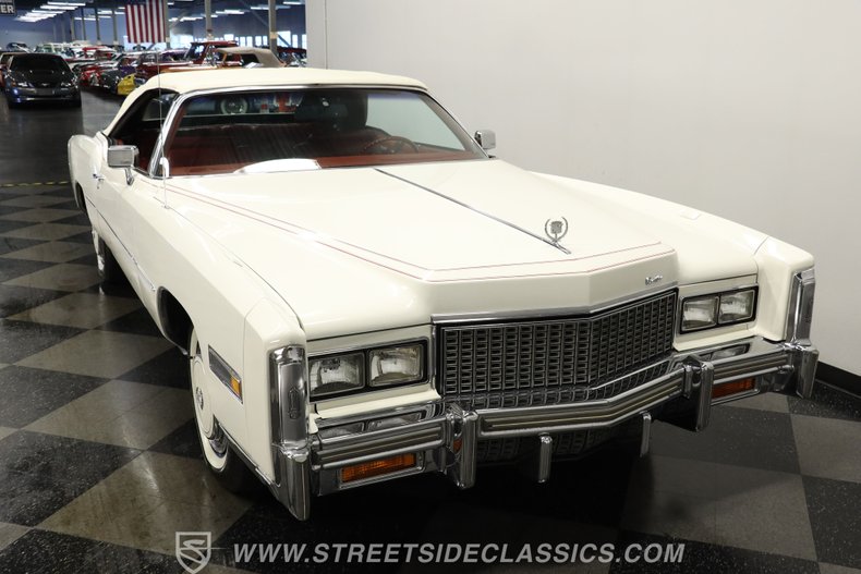 Cadillac-Eldorado-1976-Cotillion-White-Dark-Firethorn-12