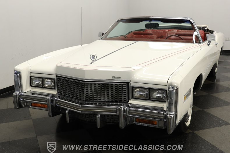 Cadillac-Eldorado-1976-Cotillion-White-Dark-Firethorn-2