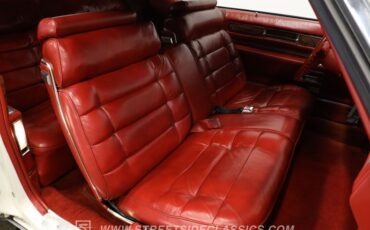 Cadillac-Eldorado-1976-Cotillion-White-Dark-Firethorn-37