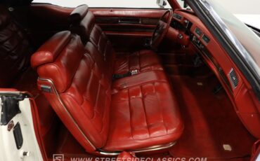 Cadillac-Eldorado-1976-Cotillion-White-Dark-Firethorn-38