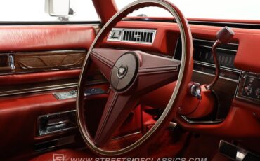 Cadillac-Eldorado-1976-Cotillion-White-Dark-Firethorn-40
