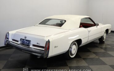 Cadillac-Eldorado-1976-Cotillion-White-Dark-Firethorn-9