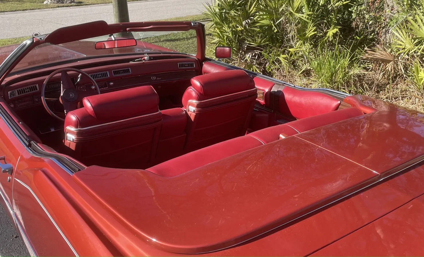 Cadillac-Eldorado-1976-Fire-Thorn-Red-Red-7