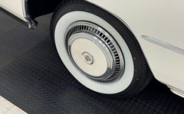 Cadillac-Eldorado-1978-Cotillion-White-White-11
