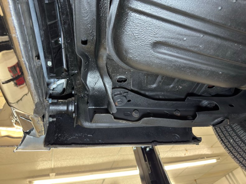 Cadillac-Eldorado-1978-Cotillion-White-White-31