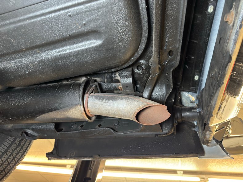 Cadillac-Eldorado-1978-Cotillion-White-White-32