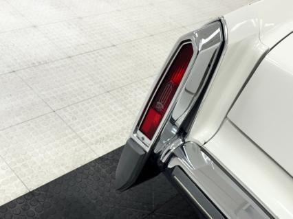 Cadillac-Eldorado-1978-Cotillion-White-White-46
