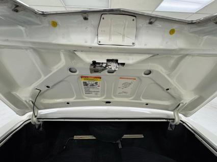 Cadillac-Eldorado-1978-Cotillion-White-White-49