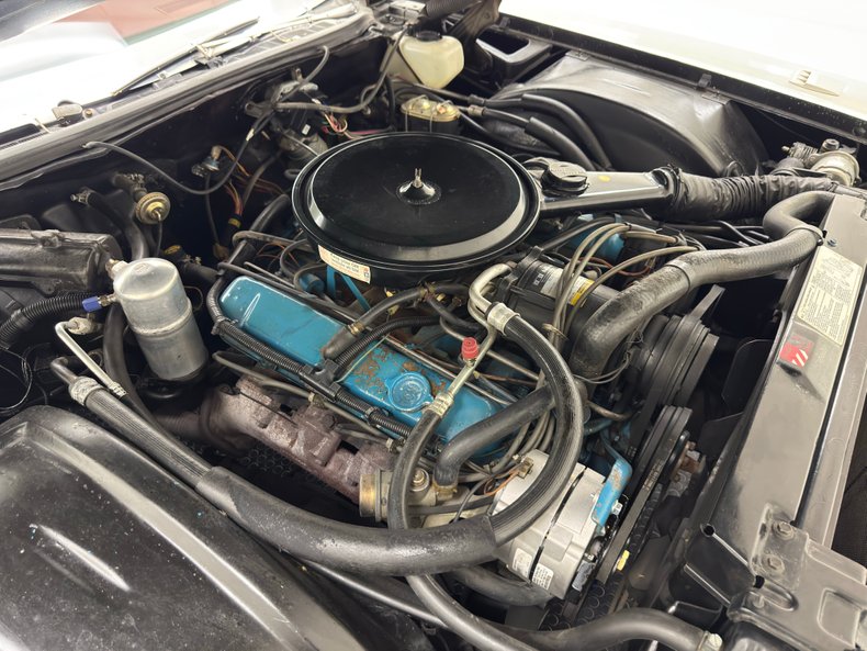 Cadillac-Eldorado-1978-Cotillion-White-White-80