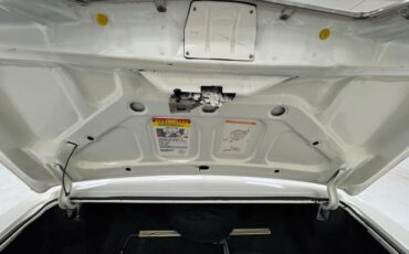 Cadillac-Eldorado-1978-Cotillion-White-White-83