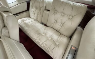 Cadillac-Eldorado-1978-Cotillion-White-White-93