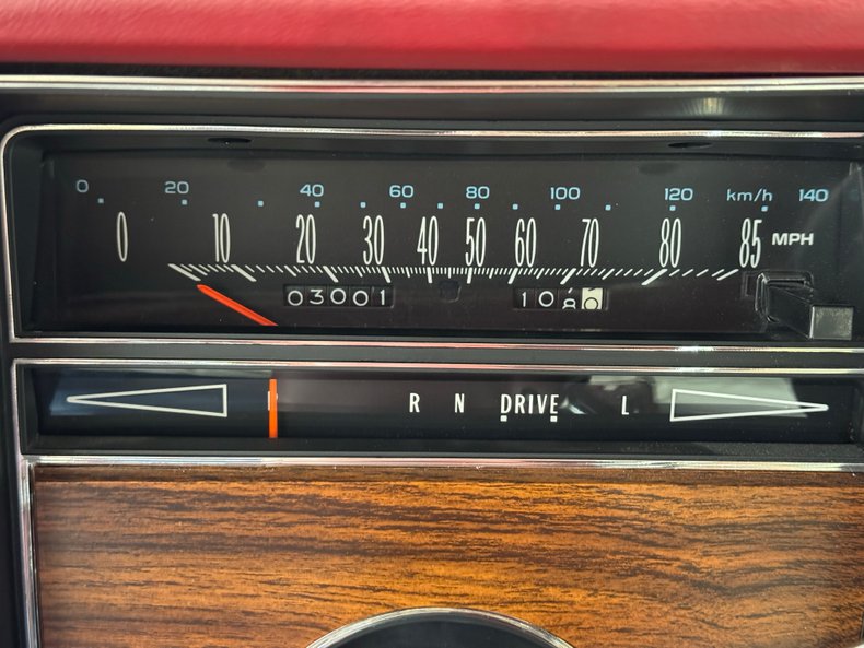 Cadillac-Eldorado-1978-Cotillion-White-White-98