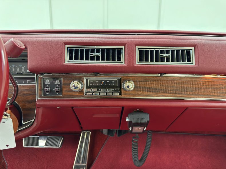 Cadillac-Eldorado-1978-Cotillion-White-White-99