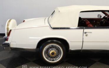 Cadillac-Eldorado-1984-White-Dark-Carmine-Red-11