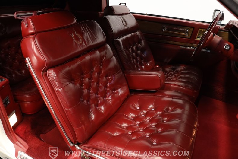 Cadillac-Eldorado-1984-White-Dark-Carmine-Red-13