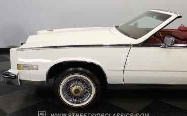 Cadillac-Eldorado-1984-White-Dark-Carmine-Red-16
