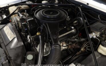 Cadillac-Eldorado-1984-White-Dark-Carmine-Red-24