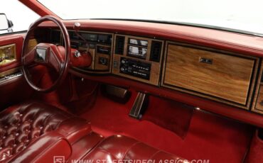 Cadillac-Eldorado-1984-White-Dark-Carmine-Red-44