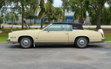 Cadillac-Eldorado-1985-Light-Yellow-Alabaster-12