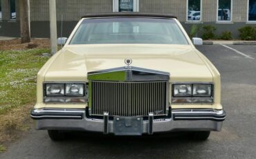 Cadillac-Eldorado-1985-Light-Yellow-Alabaster-29
