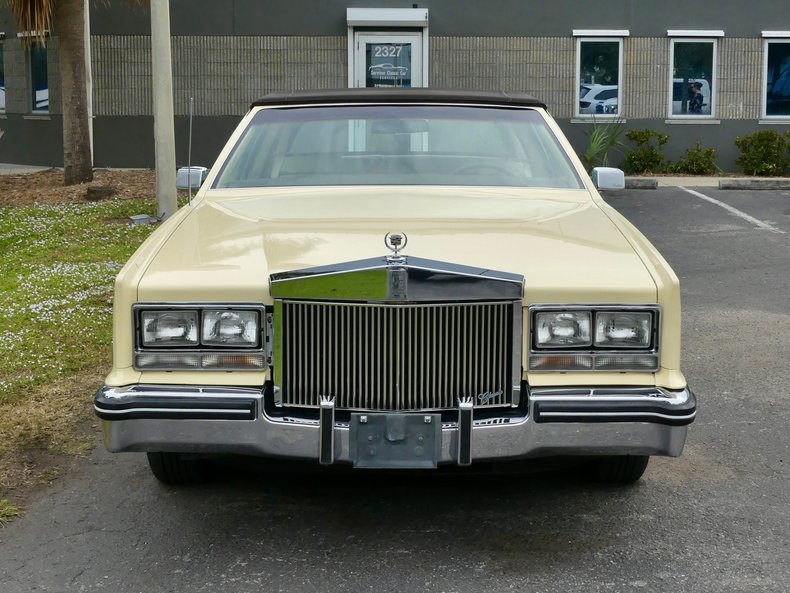 Cadillac-Eldorado-1985-Light-Yellow-Alabaster-29