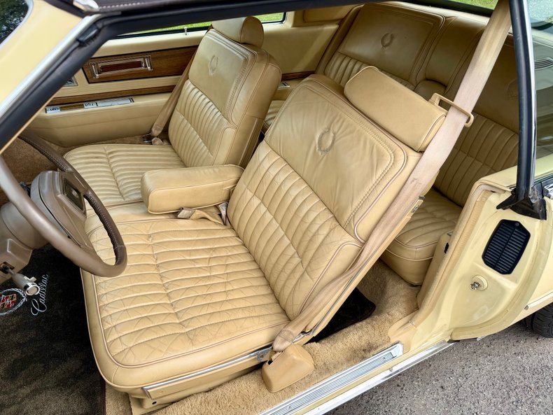 Cadillac-Eldorado-1985-Light-Yellow-Alabaster-36