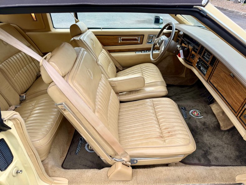 Cadillac-Eldorado-1985-Light-Yellow-Alabaster-42