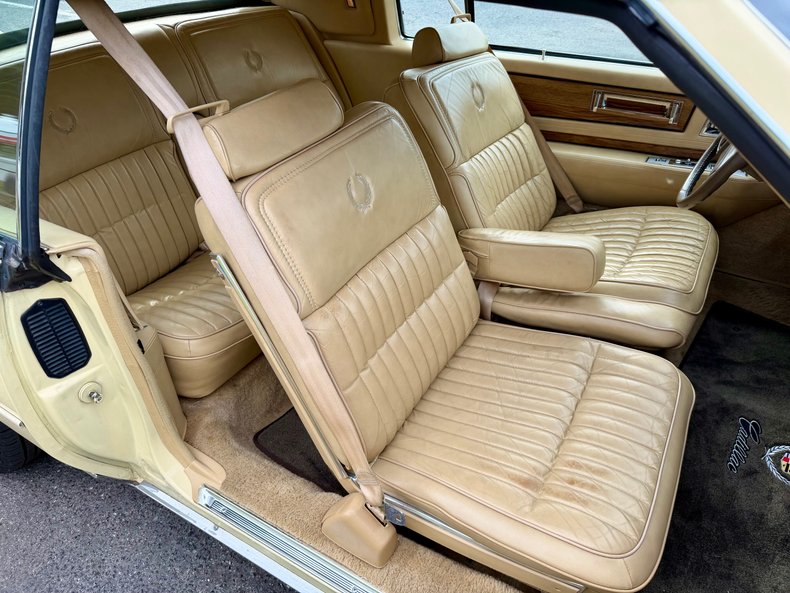 Cadillac-Eldorado-1985-Light-Yellow-Alabaster-44
