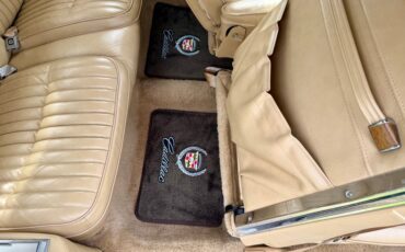 Cadillac-Eldorado-1985-Light-Yellow-Alabaster-47