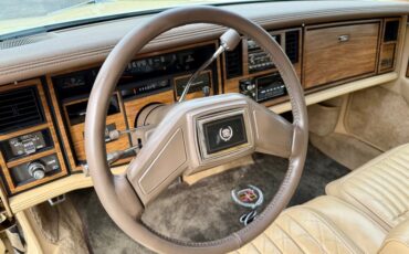 Cadillac-Eldorado-1985-Light-Yellow-Alabaster-49