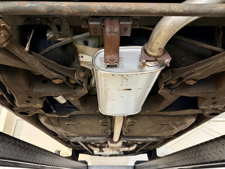 Cadillac-Eldorado-1985-Light-Yellow-Alabaster-8