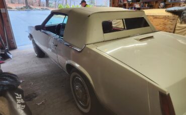 Cadillac-Eldorado-biarritz-1984-White-Red-5