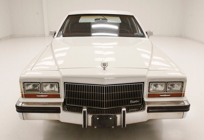 Cadillac-Fleetwood-1989-White-Red-15