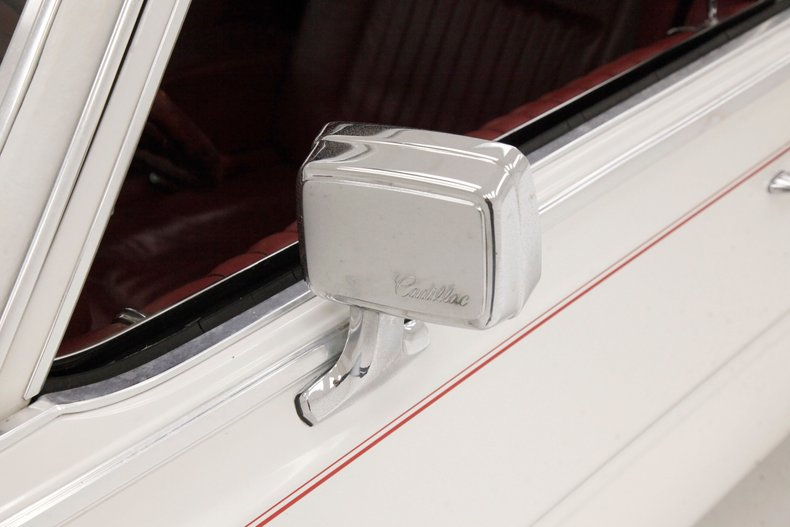 Cadillac-Fleetwood-1989-White-Red-22