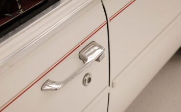 Cadillac-Fleetwood-1989-White-Red-23