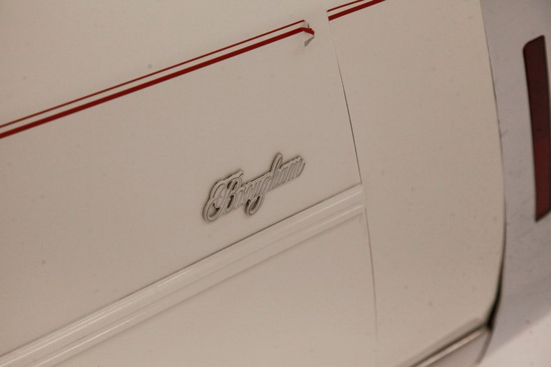 Cadillac-Fleetwood-1989-White-Red-26