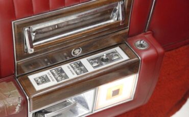 Cadillac-Fleetwood-1989-White-Red-28