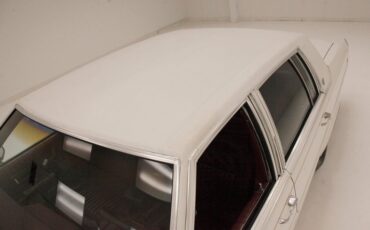 Cadillac-Fleetwood-1989-White-Red-3