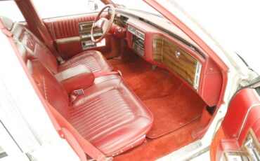 Cadillac-Fleetwood-1989-White-Red-36