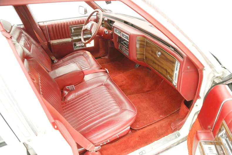 Cadillac-Fleetwood-1989-White-Red-36