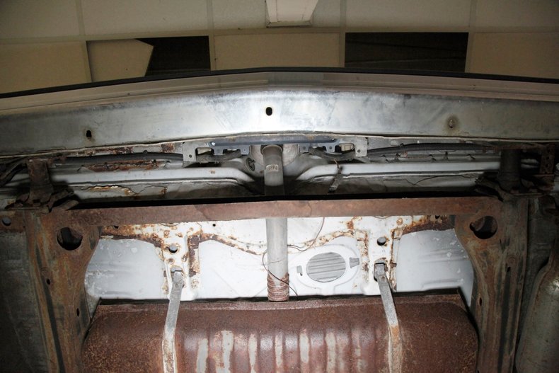 Cadillac-Fleetwood-1989-White-Red-44