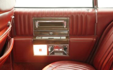 Cadillac-Fleetwood-1989-White-Red-6