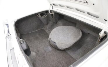 Cadillac-Fleetwood-1989-White-Red-7