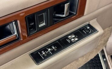 Cadillac-Fleetwood-1990-Antelope-Firemist-Antelope-26