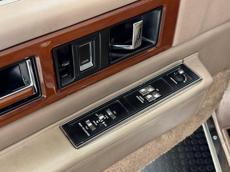 Cadillac-Fleetwood-1990-Antelope-Firemist-Antelope-26